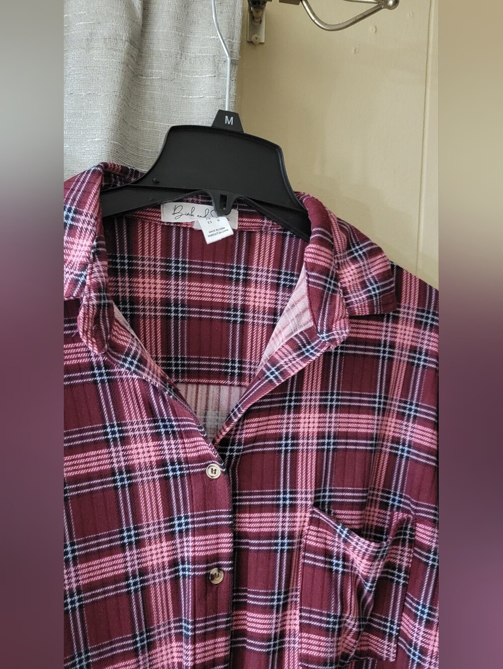 2x women flannel shirts in size Lwhite/black plaid and red/black plaid - Picture 2 of 4